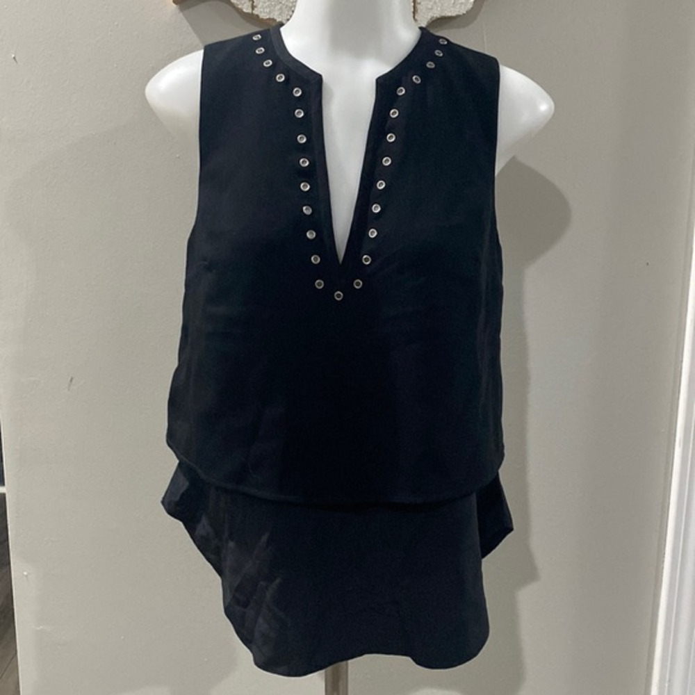 NWOT!‎ Elizabeth & James Black Detailed Shirt